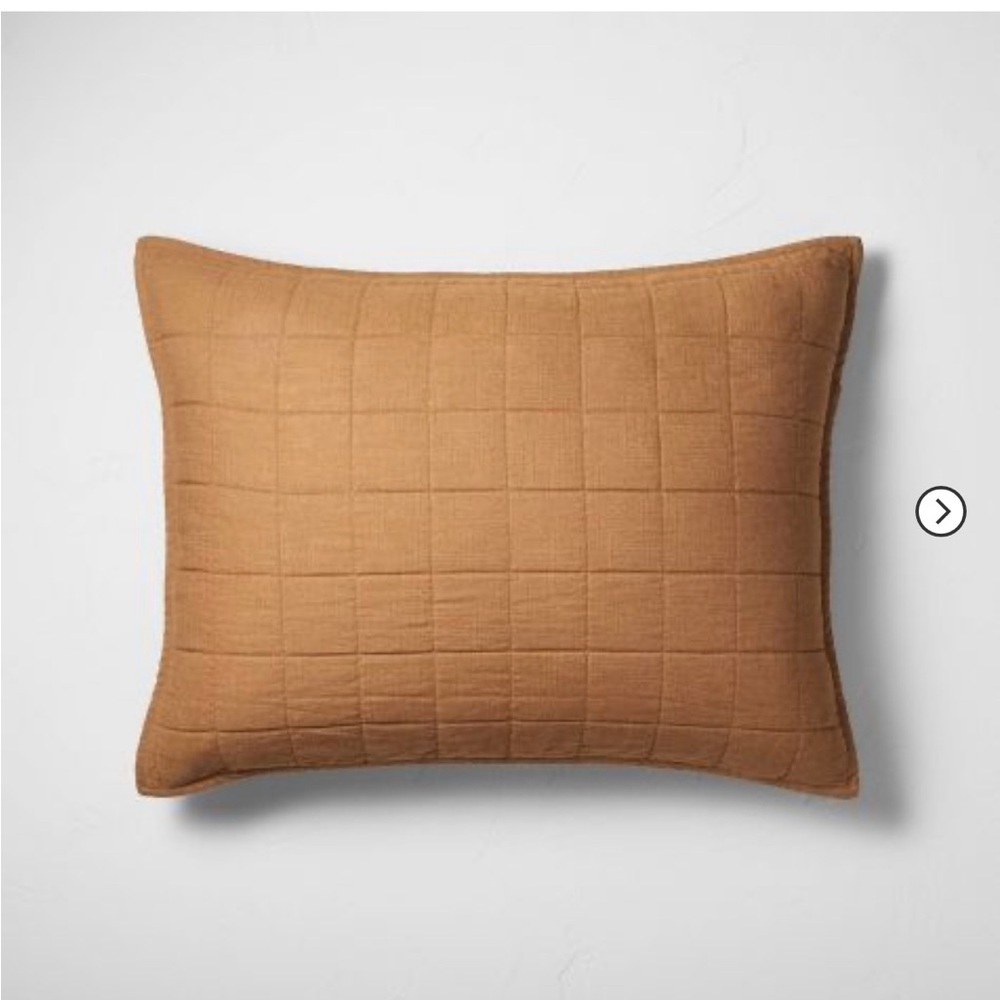 Casaluna Heavyweight Linen Blend Quilt Pillow Sham in Warm Brown EUC